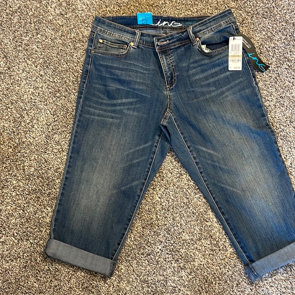 Women’s Curvy Fit Skinny Cropped Jeans